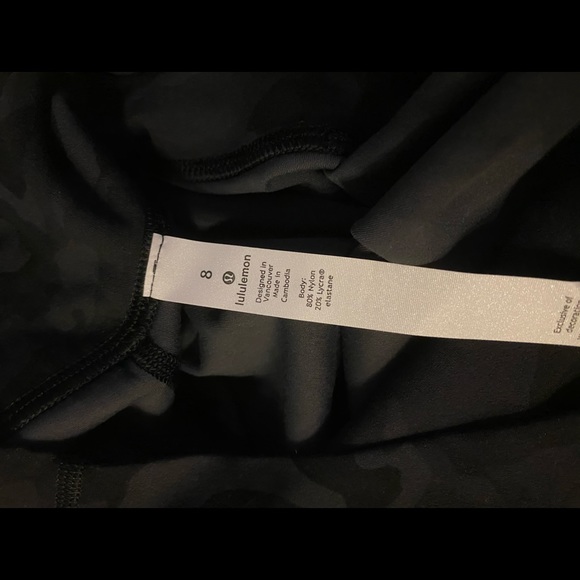 🚨SOLD🚨Lululemon align pant 28” Camo NWT - Picture 10 of 12